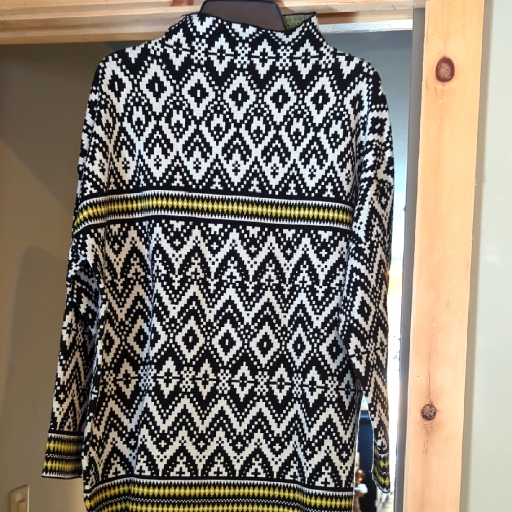Black and White Geometric Sweater with Yellow Accents. Like New